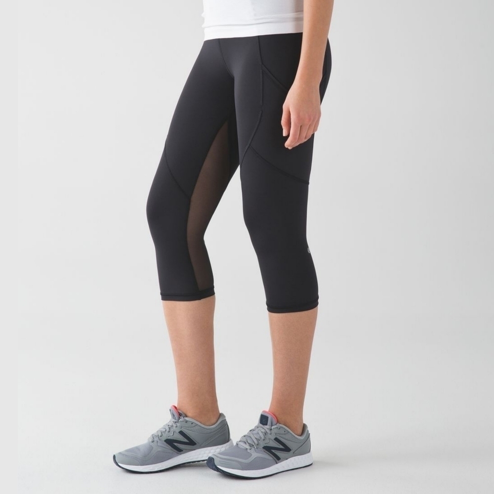 Lululemon Black Outrun Ruched Mesh Pocket Luxtreme Cropped Tight Leggings